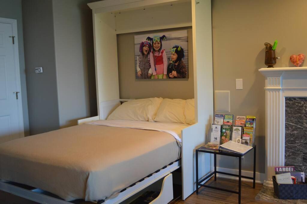1-Bedroom Seaview Guesthouse On Seattle Luxury Estate With Views Of Olympic Mountains Buitenkant foto
