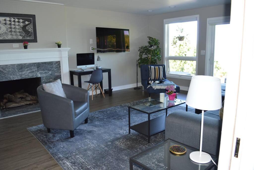 1-Bedroom Seaview Guesthouse On Seattle Luxury Estate With Views Of Olympic Mountains Buitenkant foto