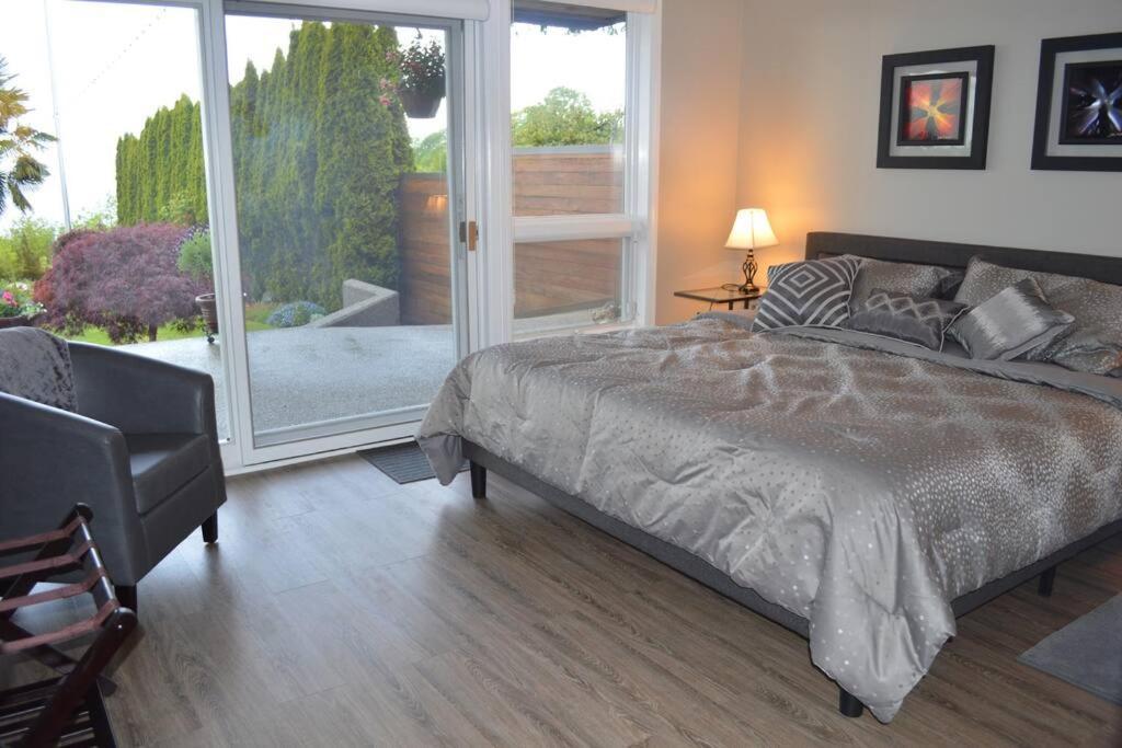1-Bedroom Seaview Guesthouse On Seattle Luxury Estate With Views Of Olympic Mountains Buitenkant foto